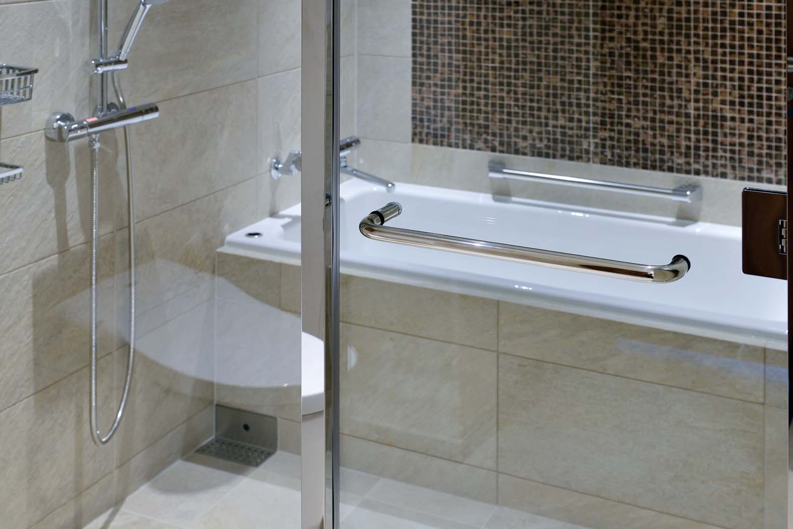 18550円 新品本物 浴室 シャワーブース用ハンドル G1112-01-001-W ステンレスミラー 横P425×縦P278×W22×D62 62 両面用